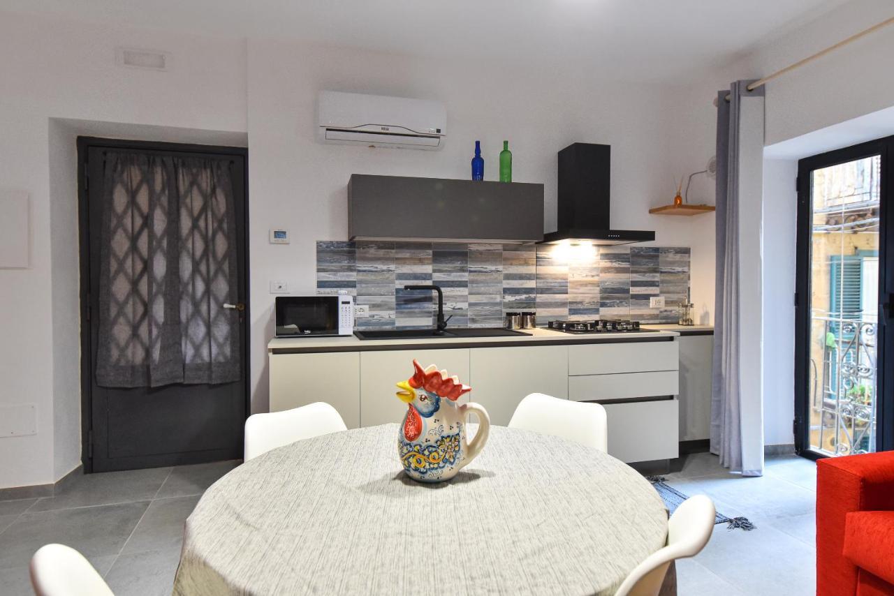 Home Holiday Casanica Agrigento Luaran gambar